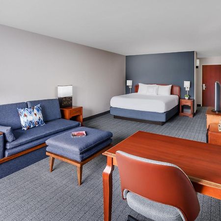 Courtyard By Marriott Sacramento Folsom Hotel Exterior foto