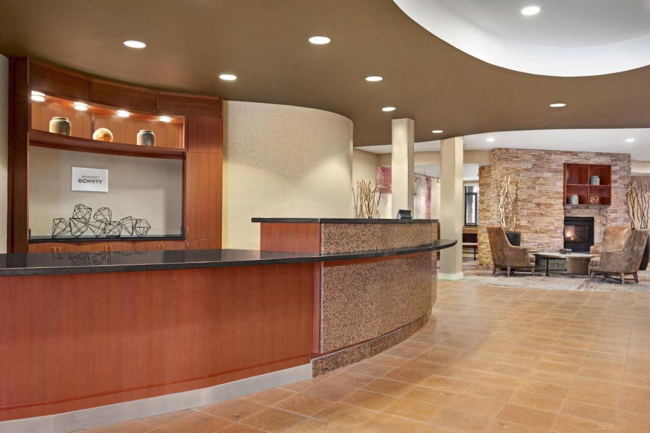 Courtyard By Marriott Sacramento Folsom Hotel Exterior foto