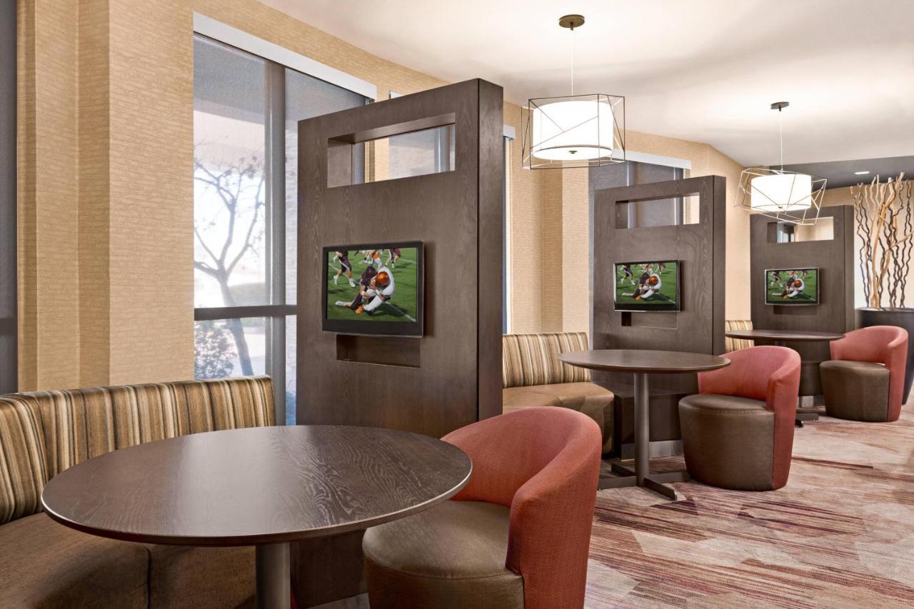 Courtyard By Marriott Sacramento Folsom Hotel Exterior foto