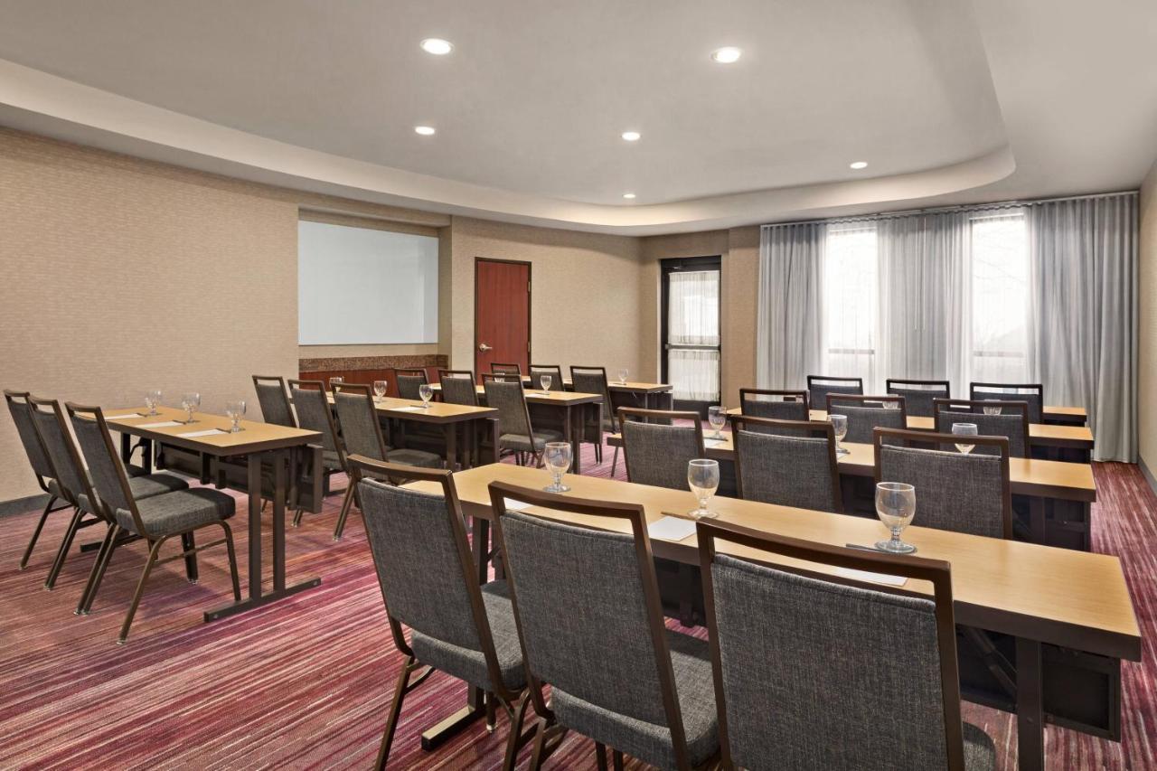 Courtyard By Marriott Sacramento Folsom Hotel Exterior foto