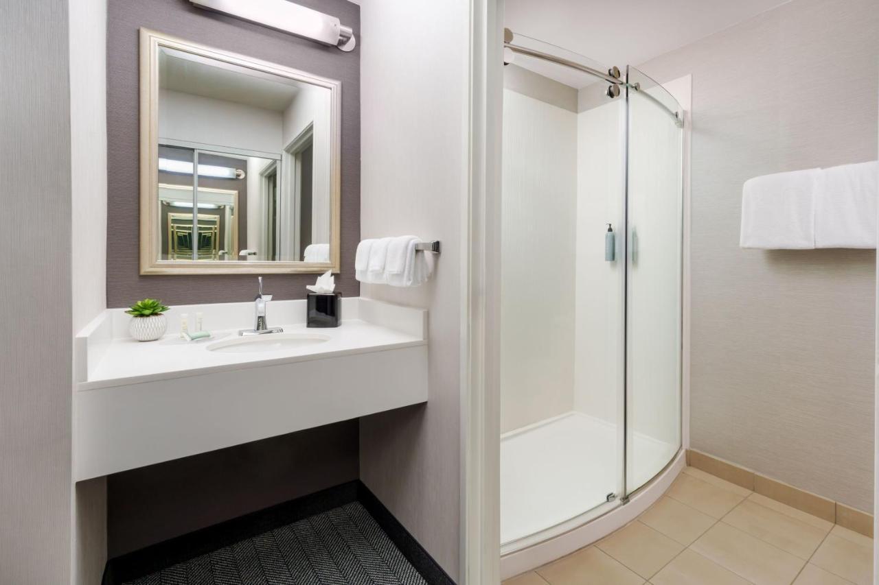 Courtyard By Marriott Sacramento Folsom Hotel Exterior foto