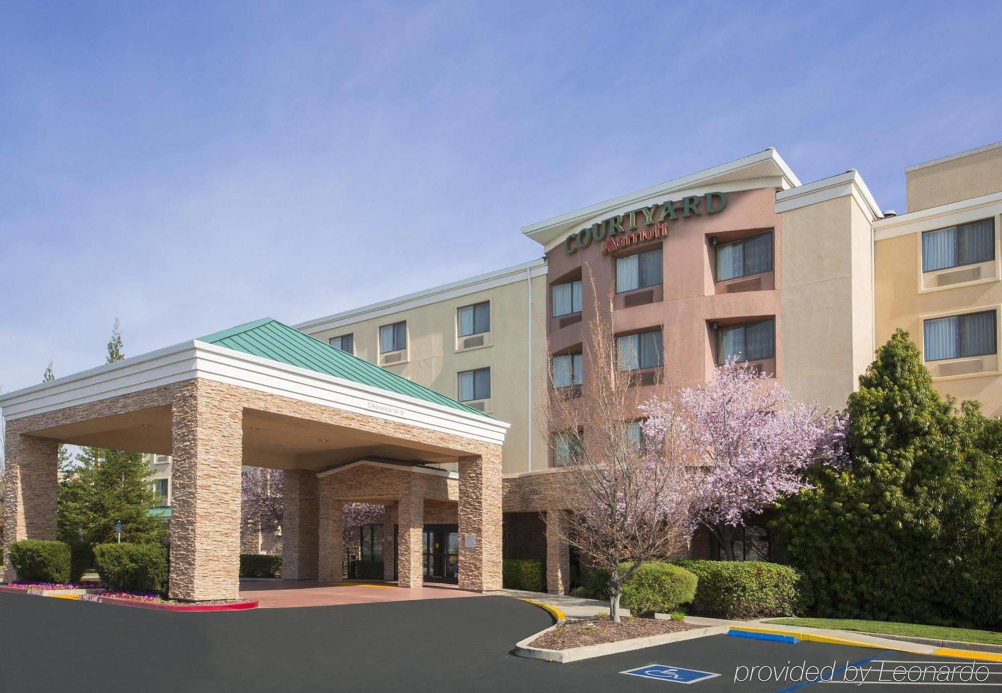 Courtyard By Marriott Sacramento Folsom Hotel Exterior foto