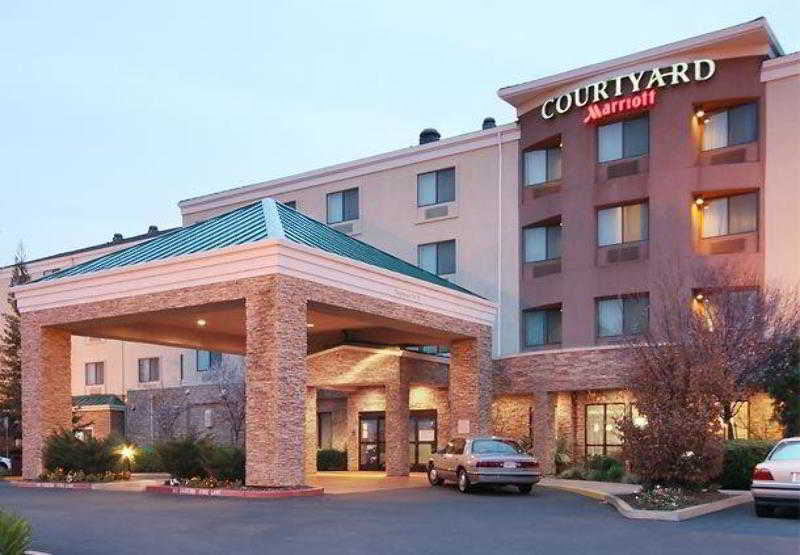 Courtyard By Marriott Sacramento Folsom Hotel Exterior foto